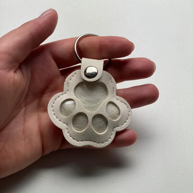 Médaillon souvenir en cuir et fourrure – Un souvenir à chérir
